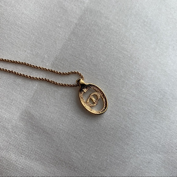 Dior earring and necklace set - Picture 9 of 11